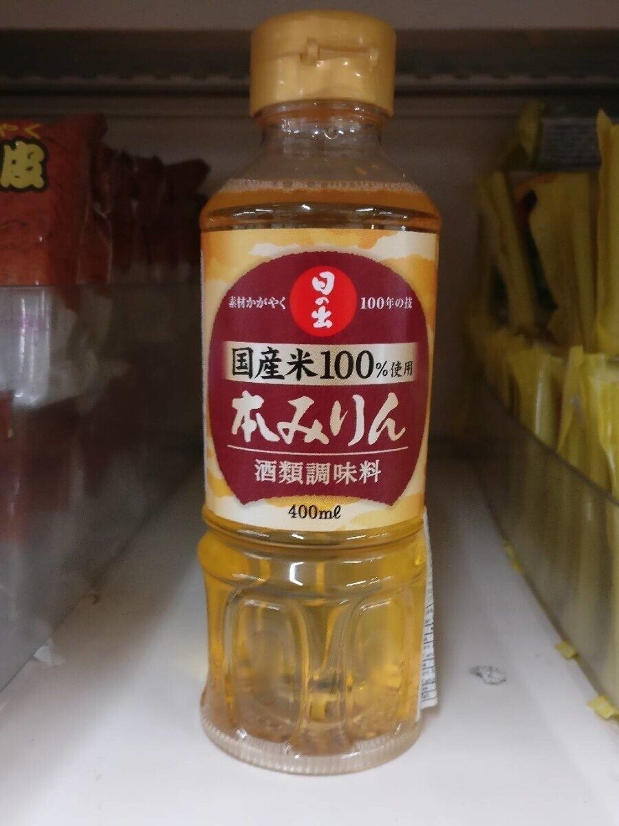 Hinode hon mirin bottle with the large Japanese text 本みりん.